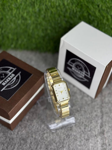 Luxury Gold Square Dial Watch for Women – Elegant Bracelet Style