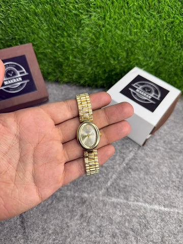 Elite Oval Gold Bangle-Style Watch – Parisian Chic Edition